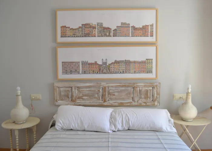 Casas Y Patios De Sevilla