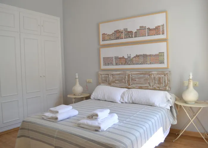 Casas Y Patios De Sevilla